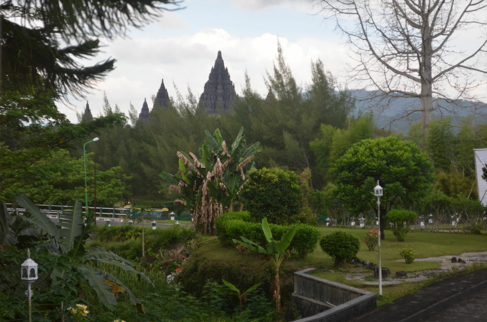 Poeri Devata Resort Hotel Prambanan Eksteriør bilde